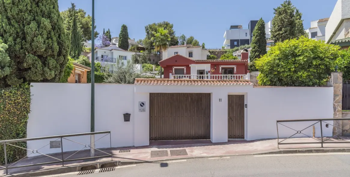 Продажа  отдельно стоящей виллы в Cerrado de Calderón 48