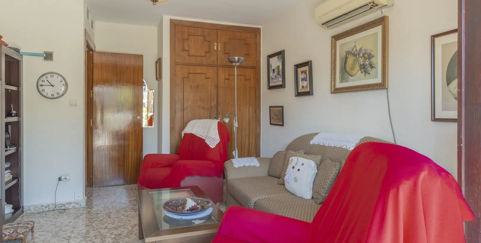 Продажа  отдельно стоящей виллы в Cerrado de Calderón 30