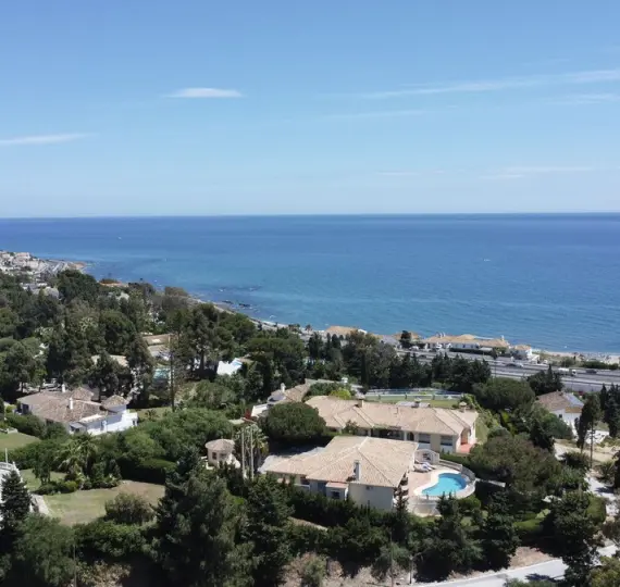 Venta de villa independiente en El Chaparral