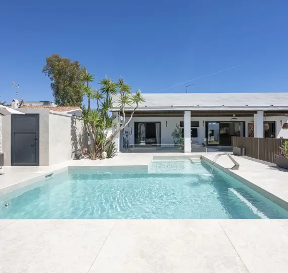 Venta de villa independiente en New Golden Mile