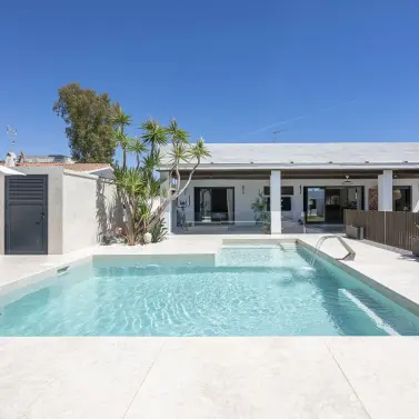 Продажа  отдельно стоящей виллы в New Golden Mile