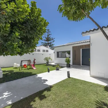 Продажа  отдельно стоящей виллы в New Golden Mile