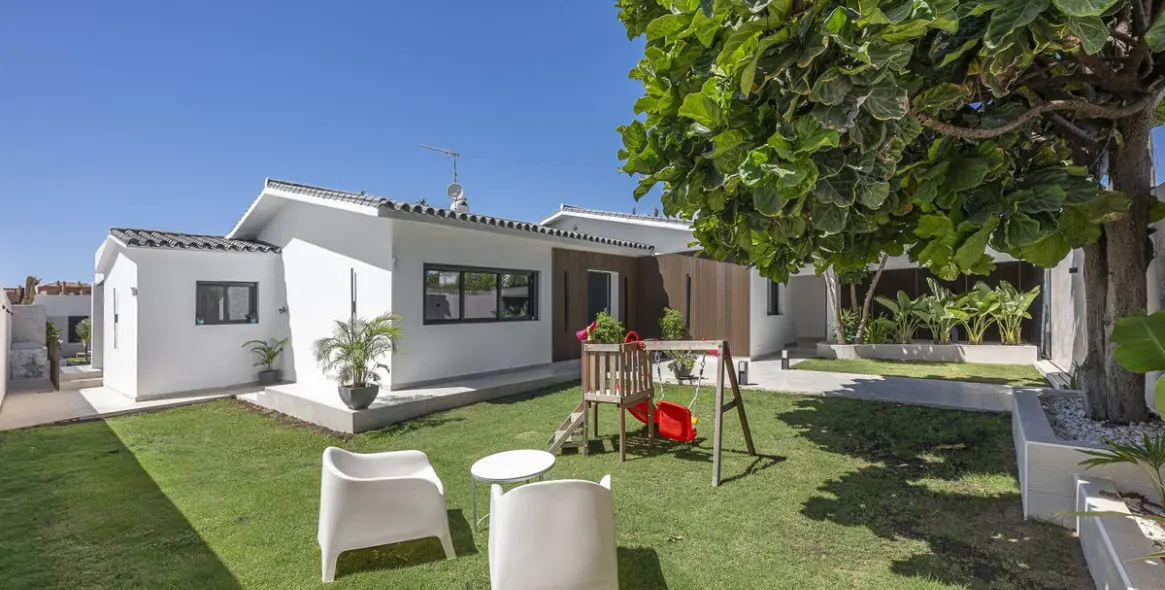 Venta de villa independiente en New Golden Mile 6