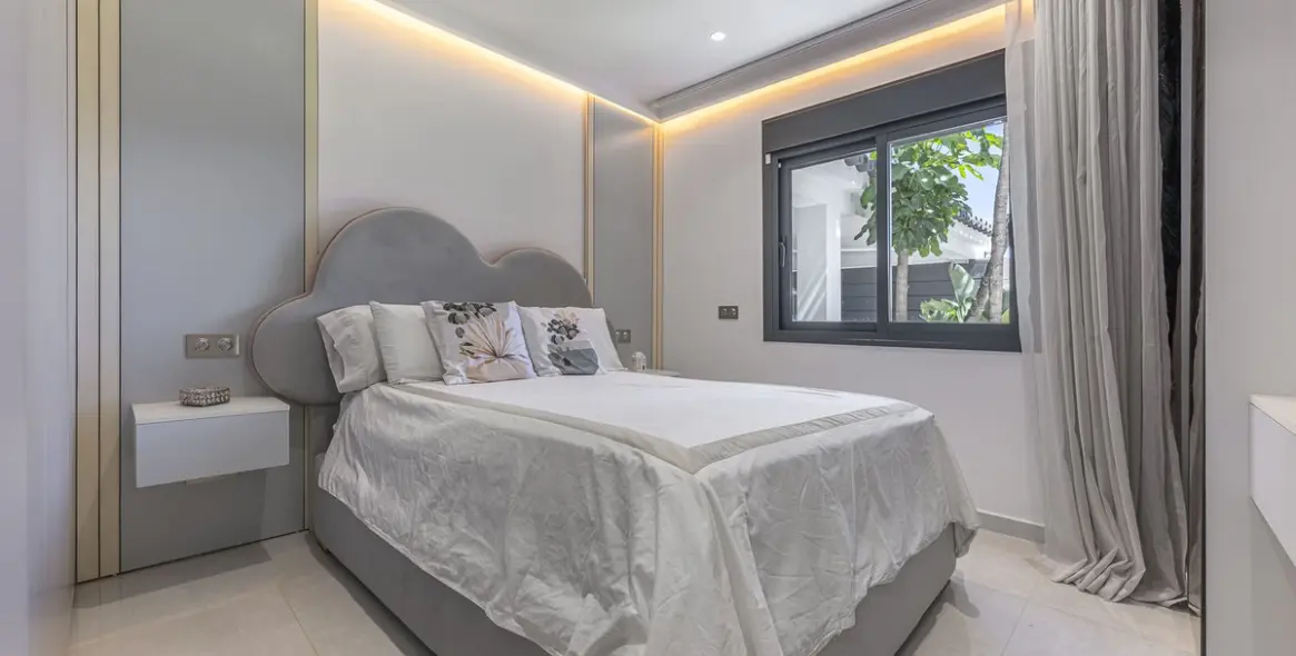 Venta de villa independiente en New Golden Mile 31