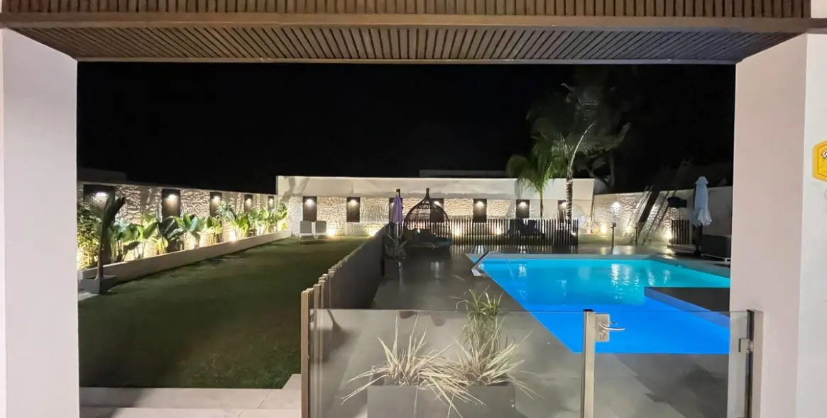 Venta de villa independiente en New Golden Mile 42