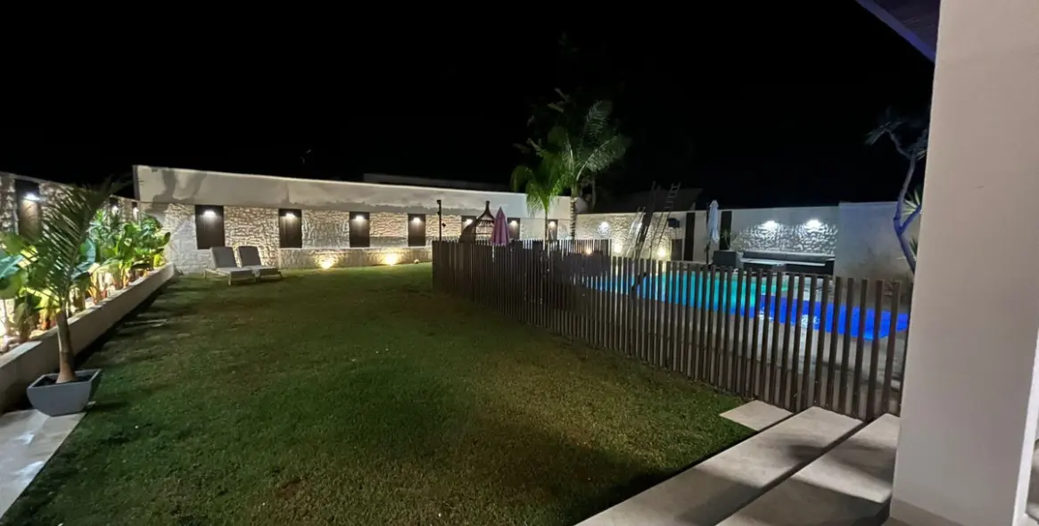 Venta de villa independiente en New Golden Mile 43