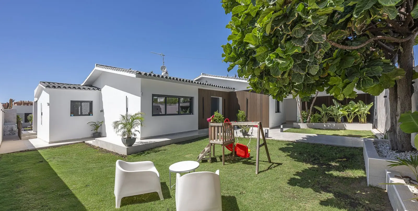 Venta de villa independiente en New Golden Mile 6