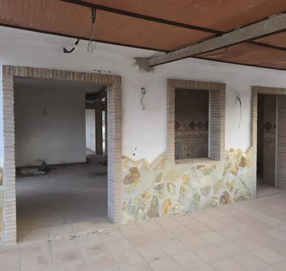 Venta de hotel en Guaro