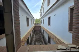 Image 9 thumb