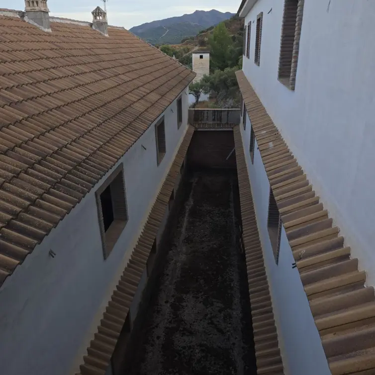 Venta de hotel en Guaro
