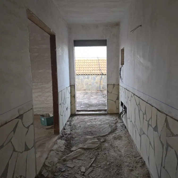 Venta de hotel en Guaro
