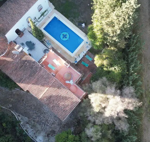 Продажа  отдельно стоящей виллы в Calahonda