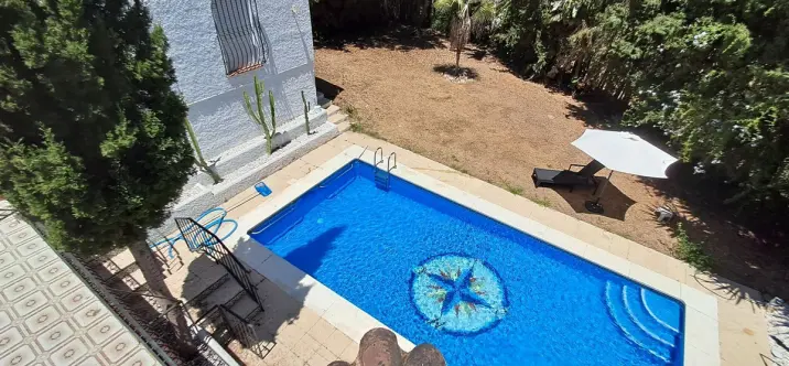 Продажа  отдельно стоящей виллы в Calahonda 3