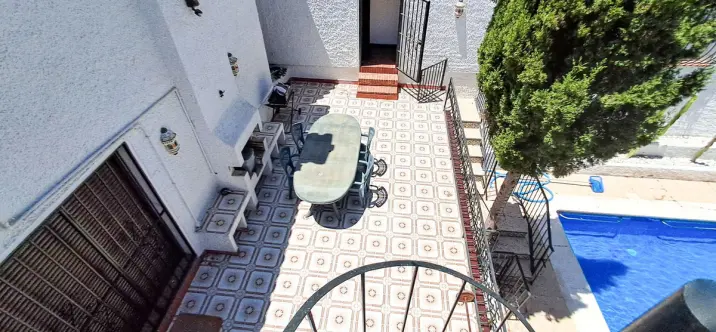 Venta de villa independiente en Calahonda 3