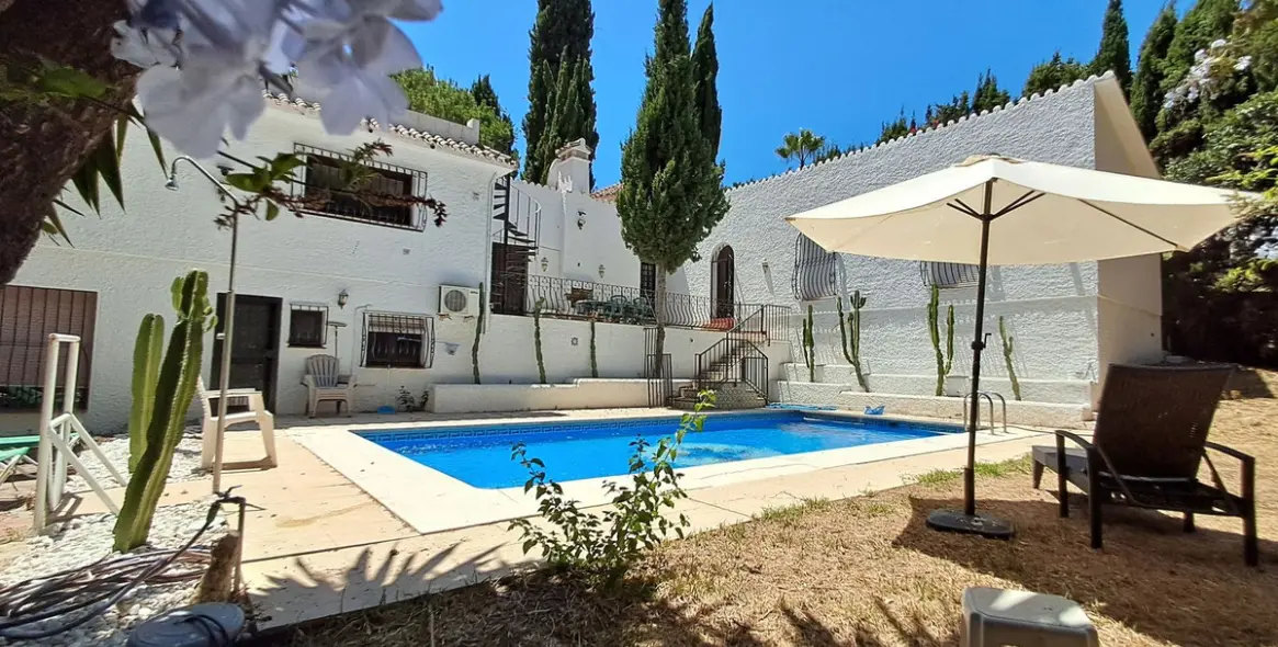 Venta de villa independiente en Calahonda 37