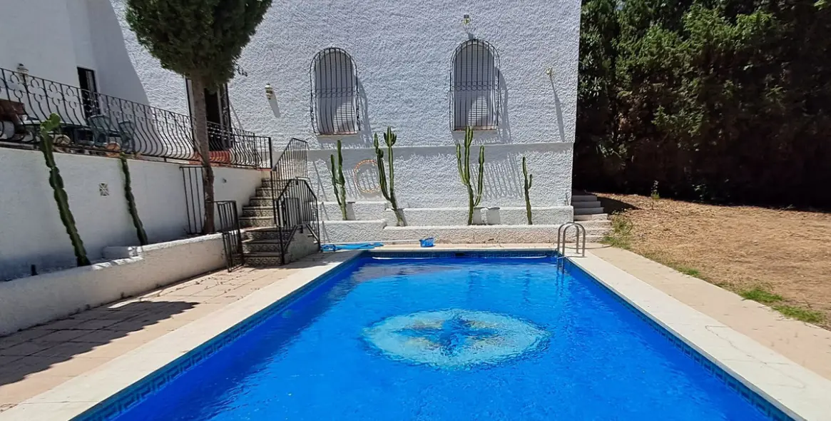 Venta de villa independiente en Calahonda 49