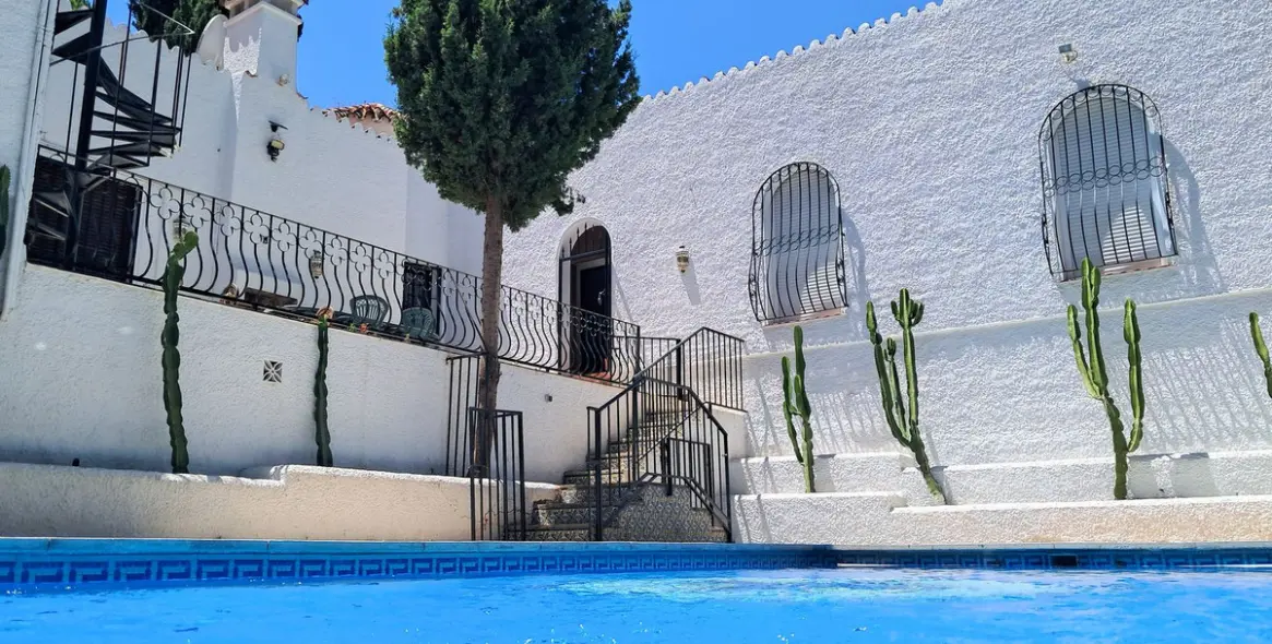 Venta de villa independiente en Calahonda 50