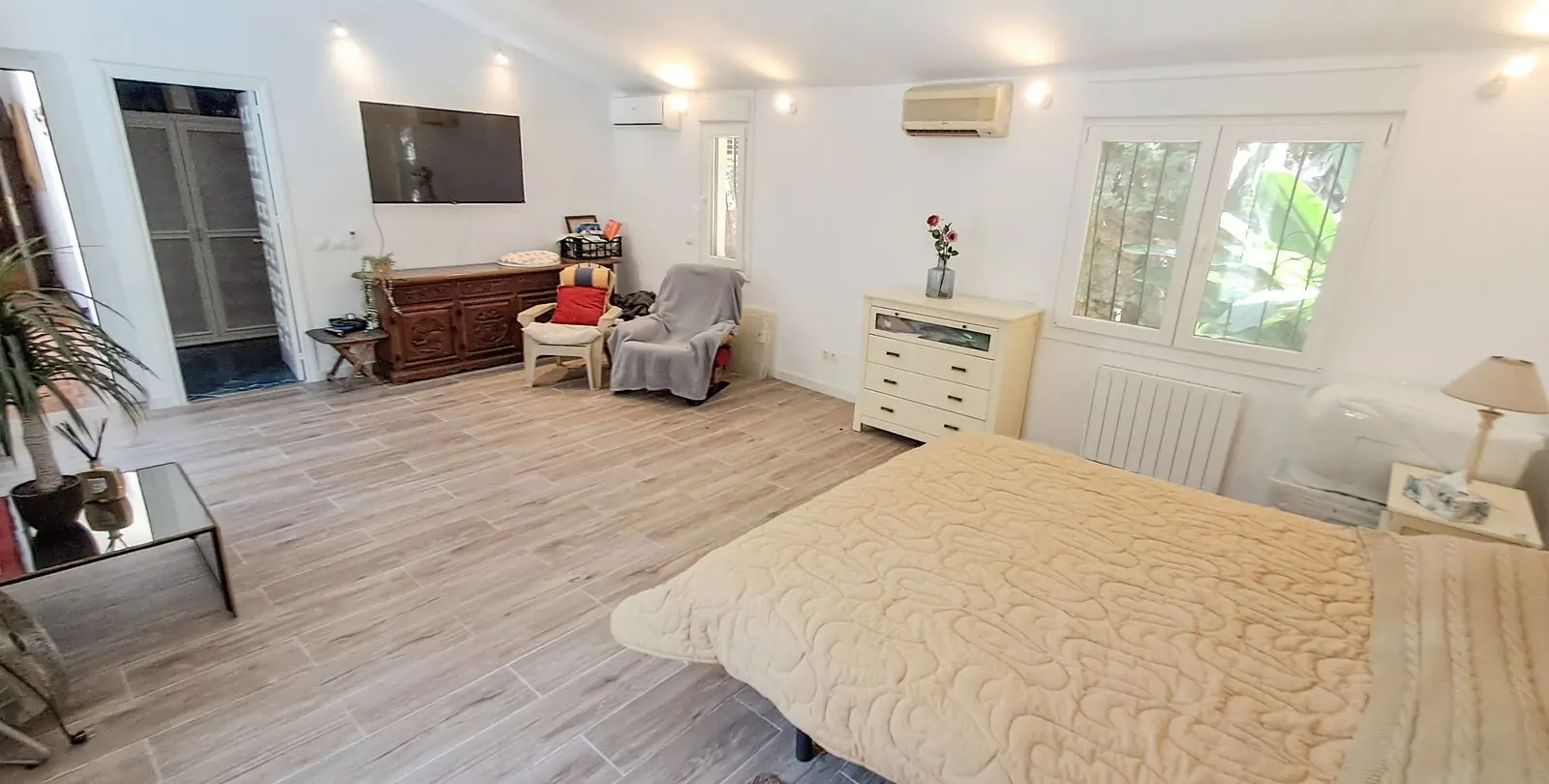 Sale of detached villa in Calahonda 5