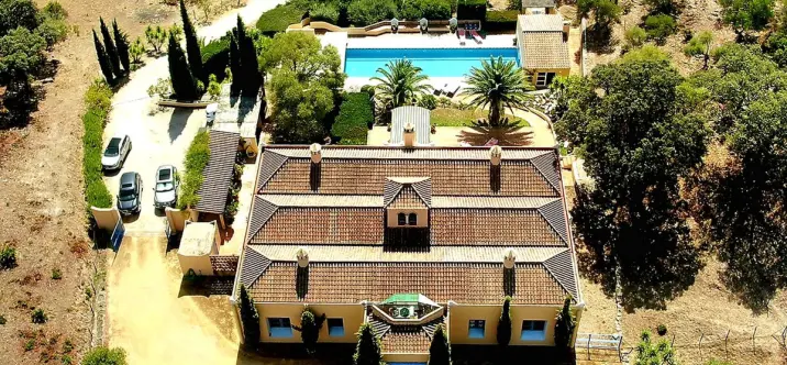 Продажа  отдельно стоящей виллы в Gaucín 0