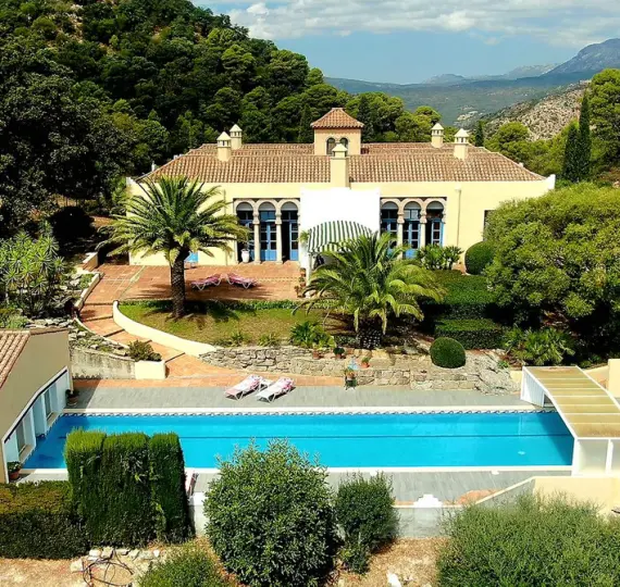 Продажа  отдельно стоящей виллы в Gaucín