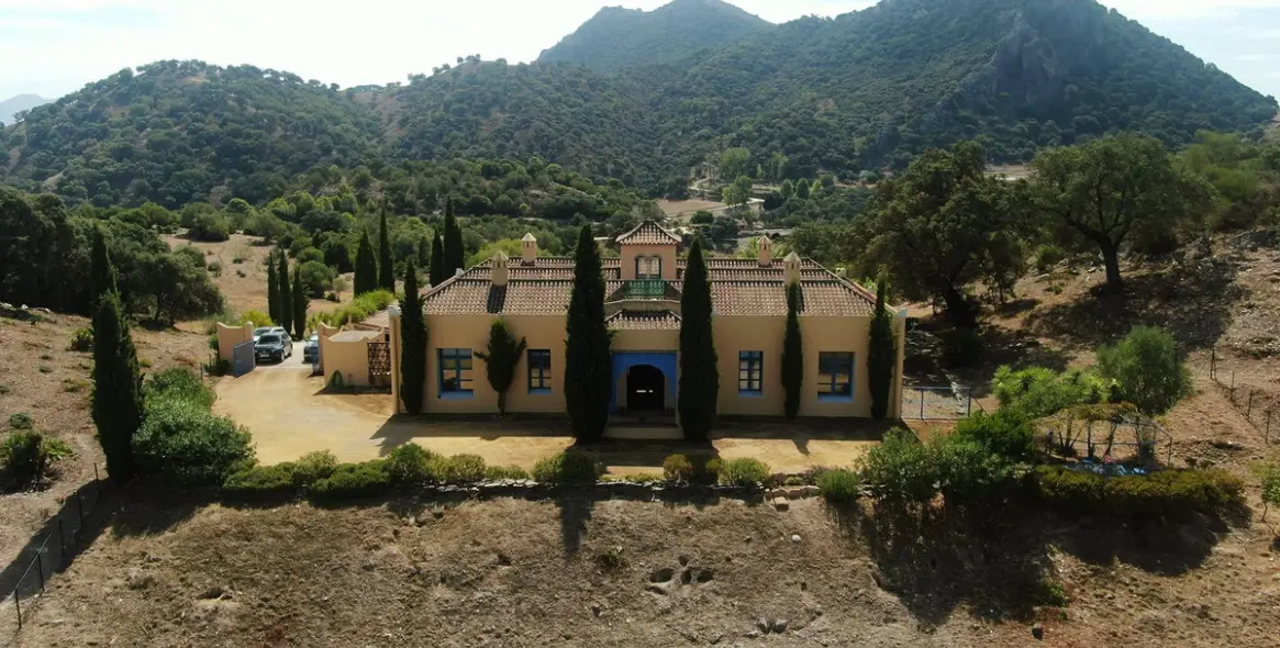 Продажа  отдельно стоящей виллы в Gaucín 3