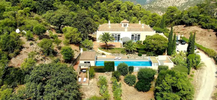 Продажа  отдельно стоящей виллы в Gaucín 3