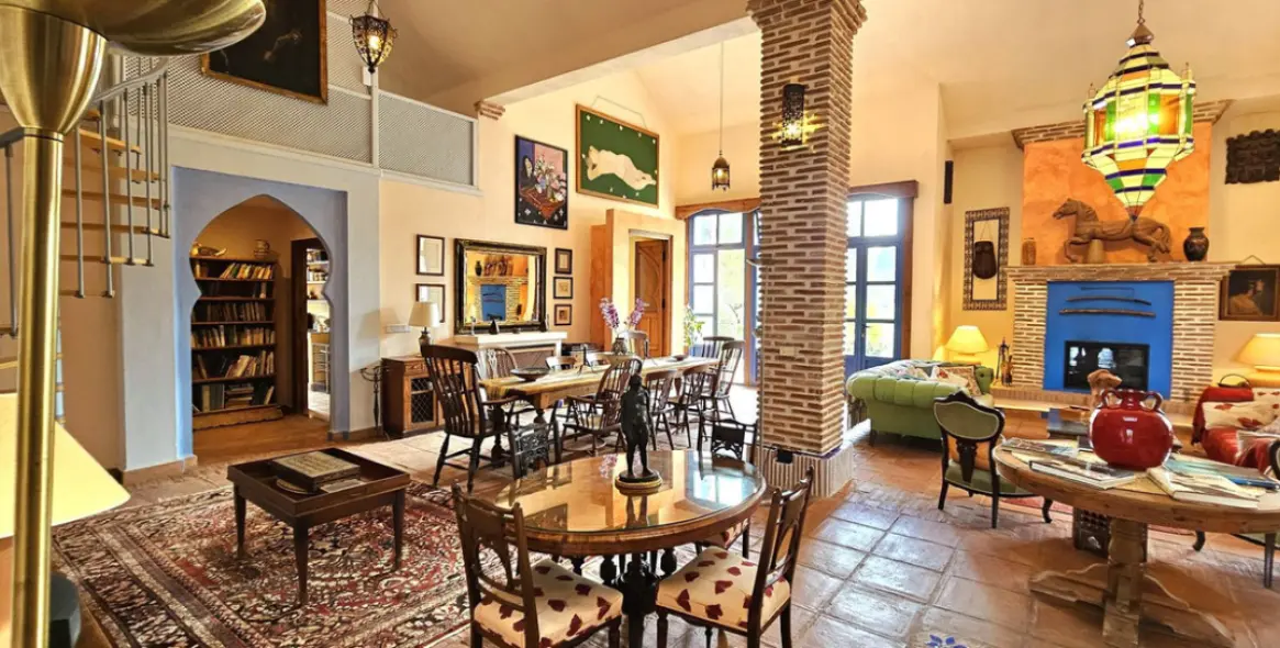 Продажа  отдельно стоящей виллы в Gaucín 15