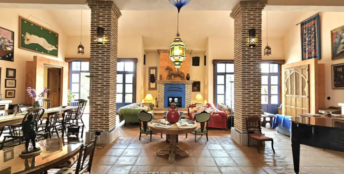 Продажа  отдельно стоящей виллы в Gaucín 16