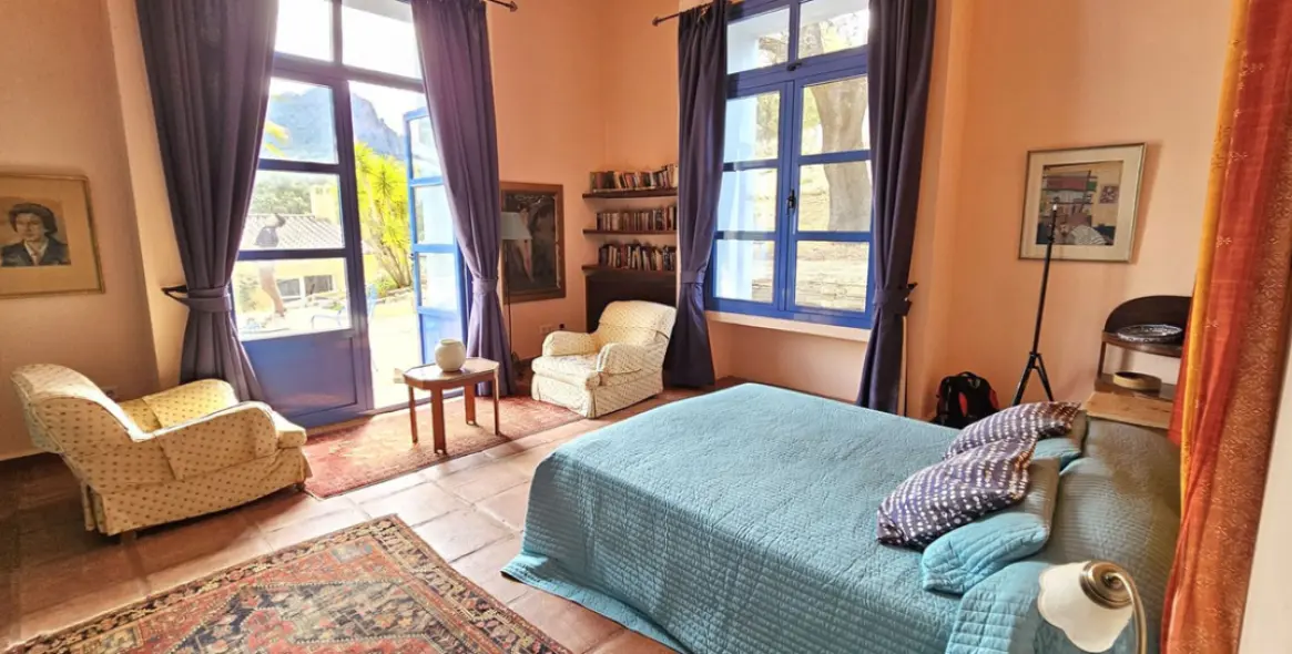 Продажа  отдельно стоящей виллы в Gaucín 19