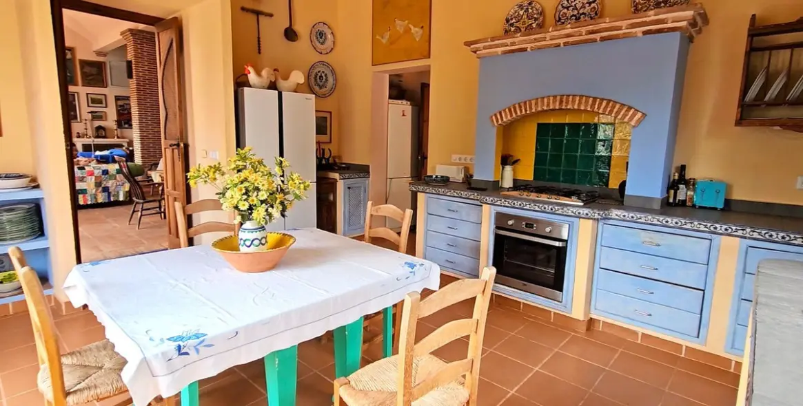 Продажа  отдельно стоящей виллы в Gaucín 29