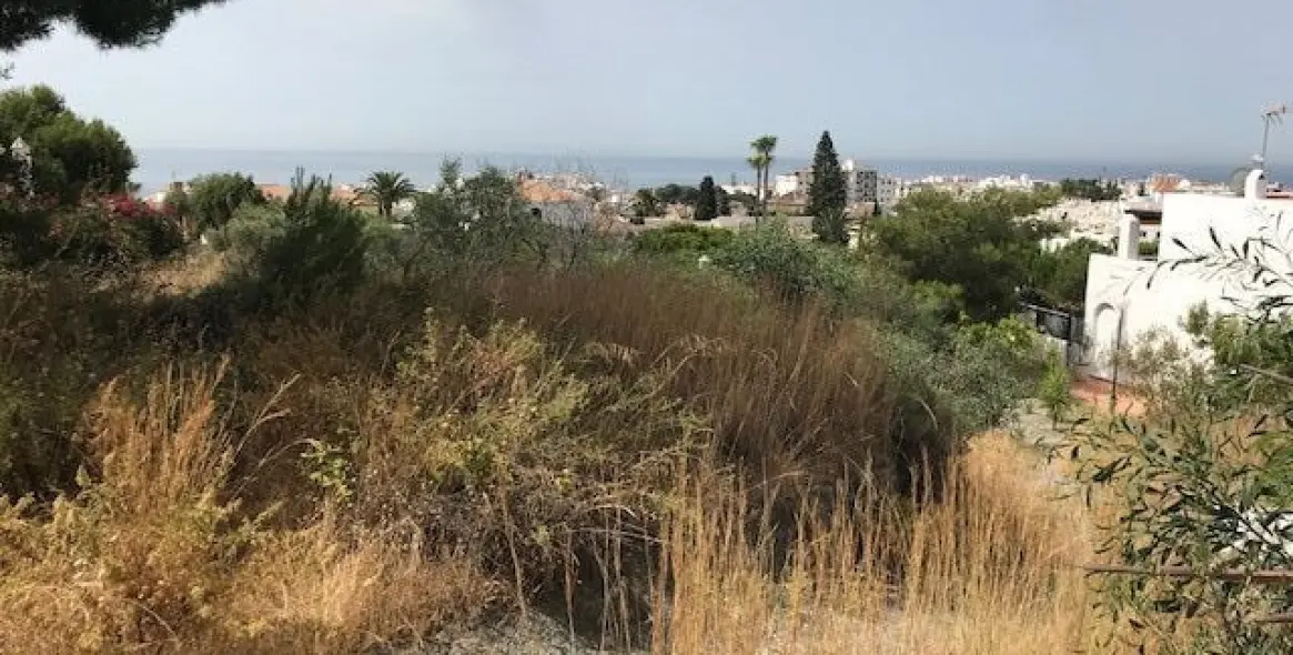 Sale of residential plot in Costa del Sol East 3