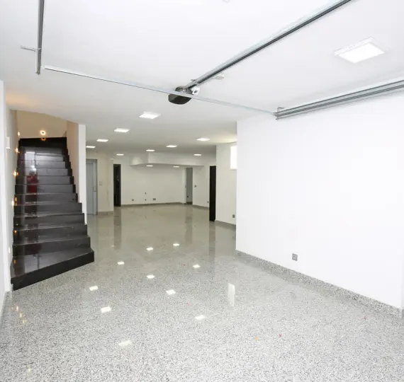 Таунхаус R3704192