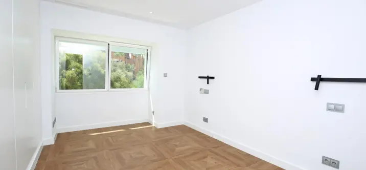 Таунхаус R3704192 2