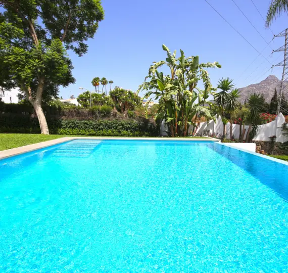 Таунхаус R3704192