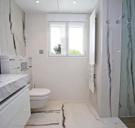 Таунхаус R3704192