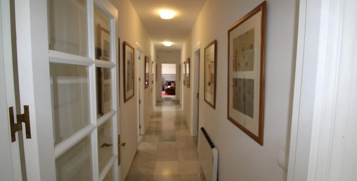 Продажа  отдельно стоящей виллы в Sotogrande Alto 20