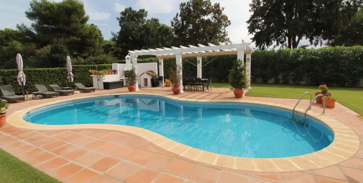Venta de villa independiente en Sotogrande Alto 5