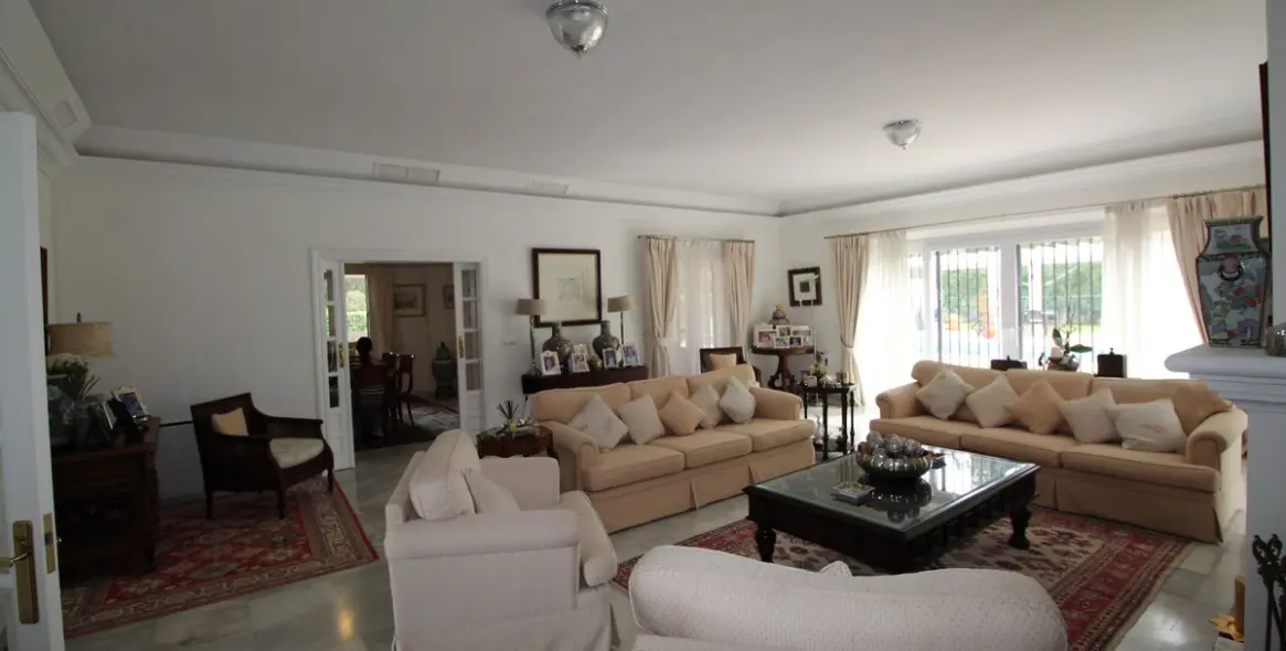 Venta de villa independiente en Sotogrande Alto 18