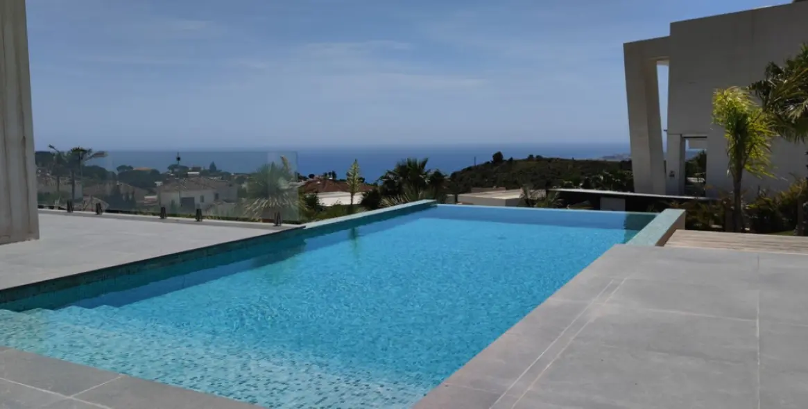 Sale of detached villa in Mijas 3