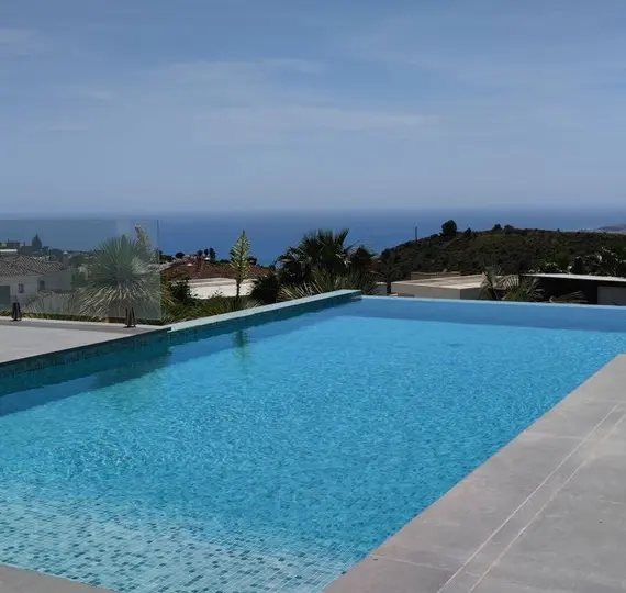 Sale of detached villa in Mijas