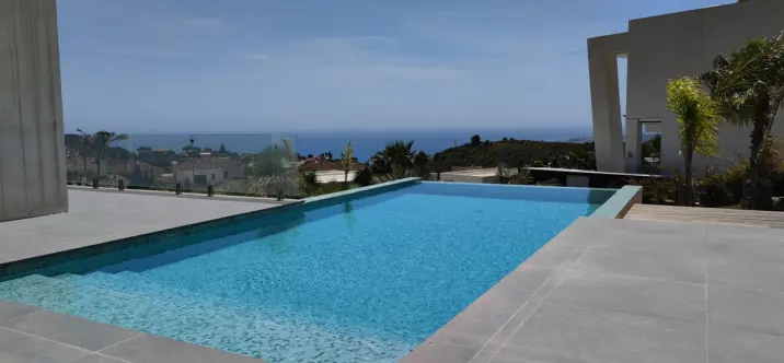 Sale of detached villa in Mijas 2