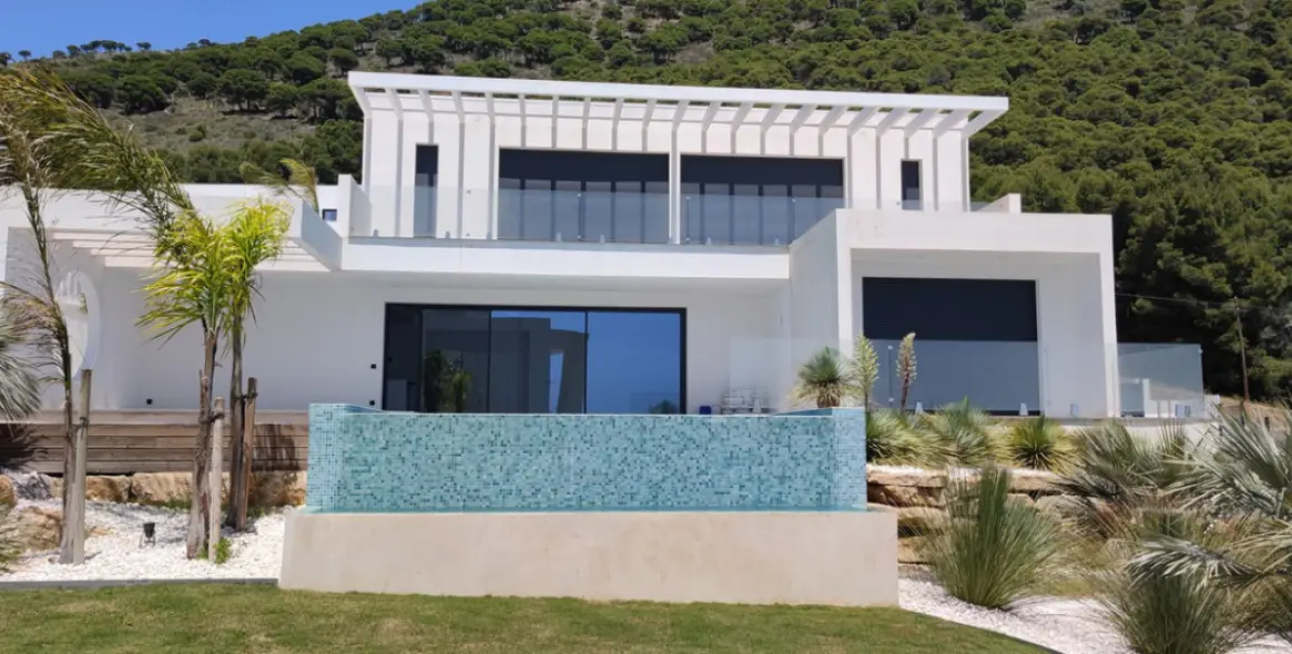 Sale of detached villa in Mijas 18