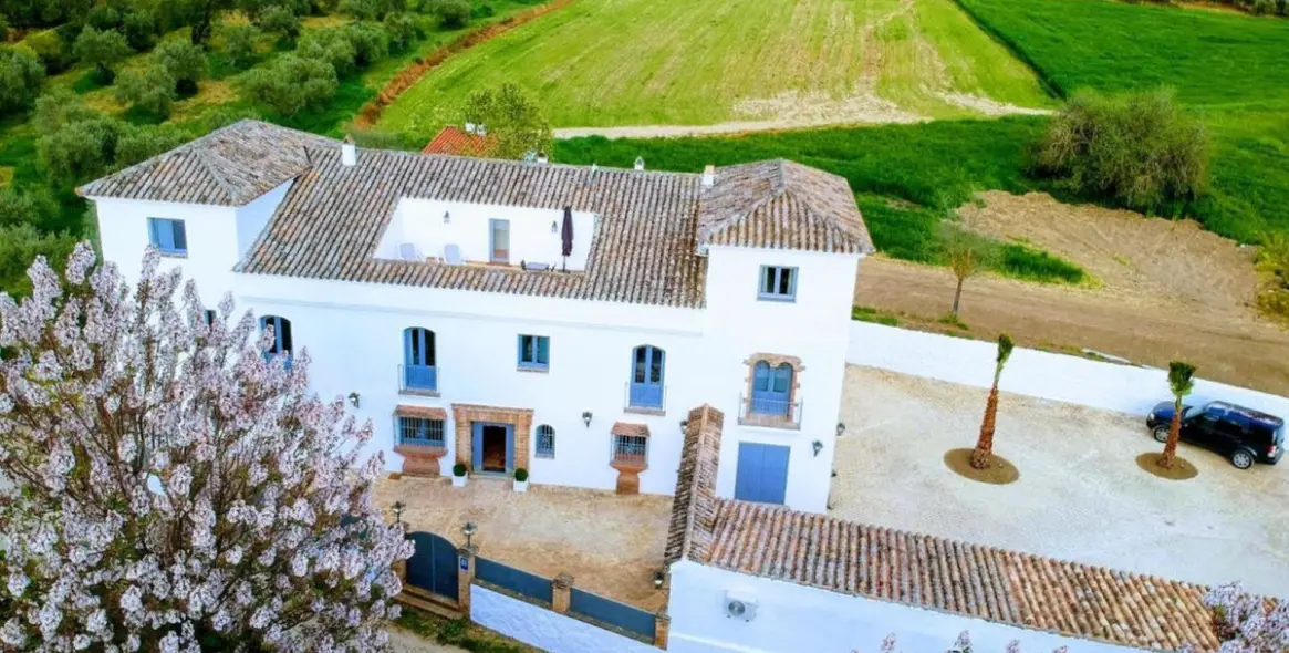 Продажа отеля в Ronda 1