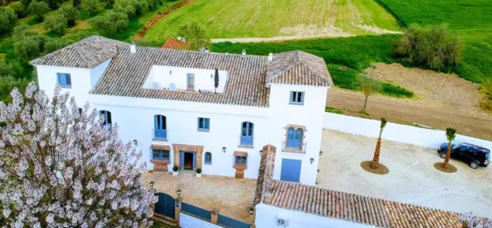 Venta de hotel en Ronda 0