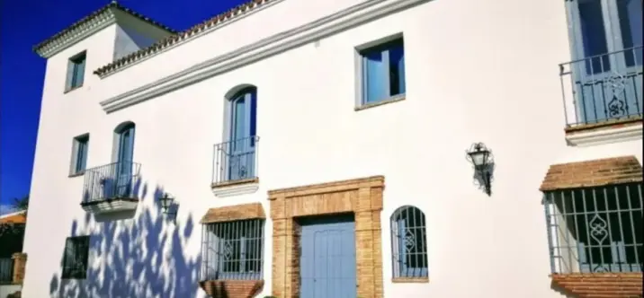 Venta de hotel en Ronda 1