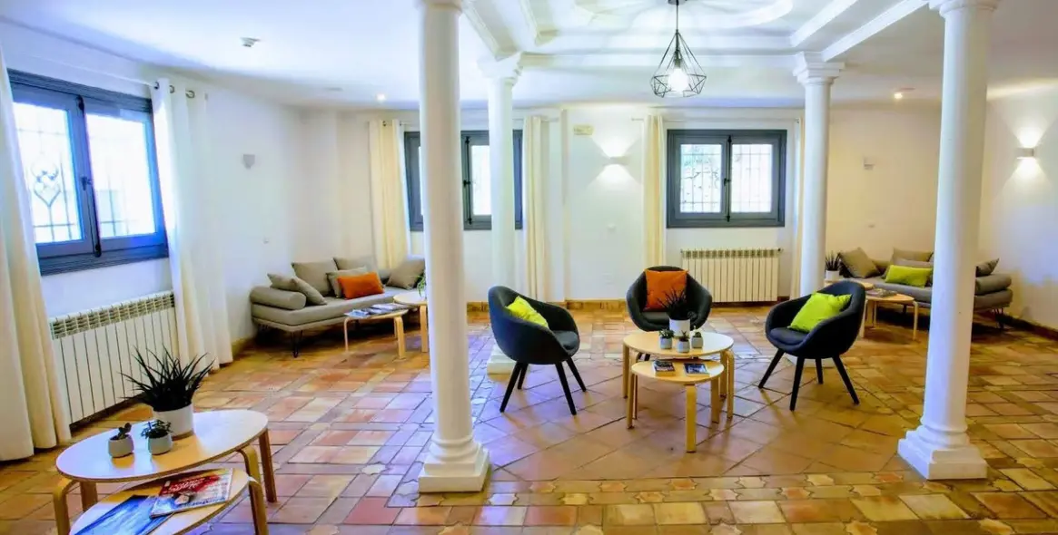 Продажа отеля в Ronda 8