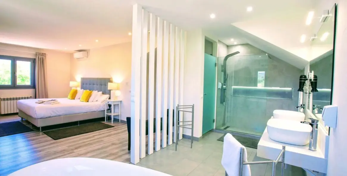 Продажа отеля в Ronda 18