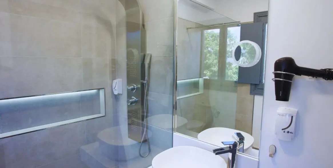 Продажа отеля в Ronda 19