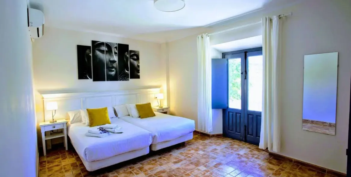 Продажа отеля в Ronda 20