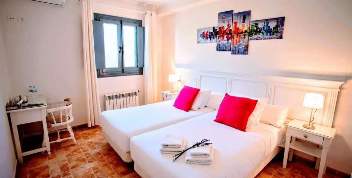 Продажа отеля в Ronda 22